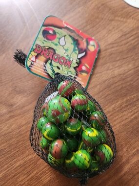 DRAGON Green & Red Marble Game Set